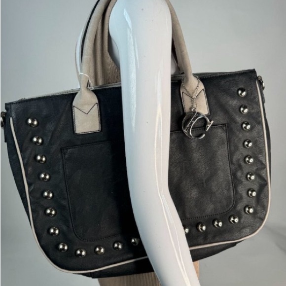 Chocolate Studded and Piped Edge Shoulder Bag OS Black Vegan Leather - Picture 4 of 10